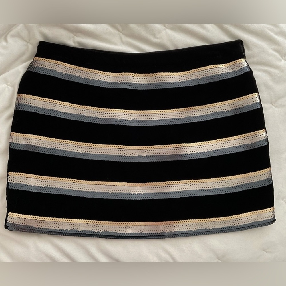 Jessica Simpson Black Mini Skirt with White and Gray Stripes